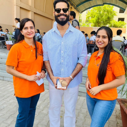 students-with-rj-abhi
